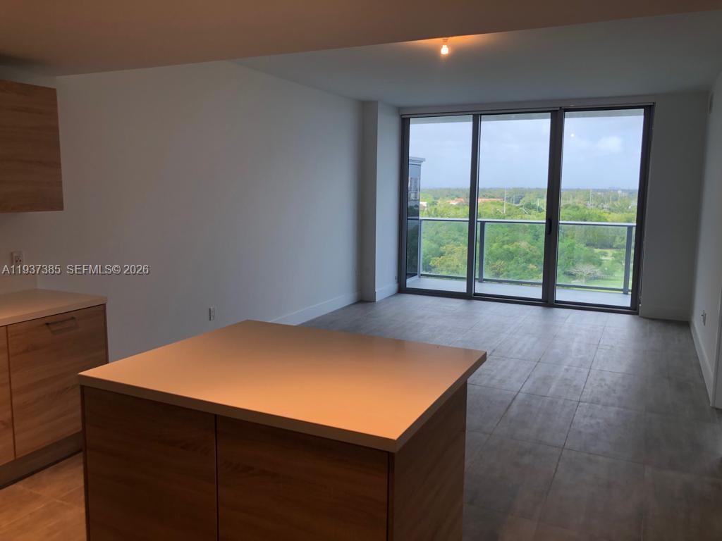 16385 BISCAYNE BLVD #1005, North Miami Beach FL 33160