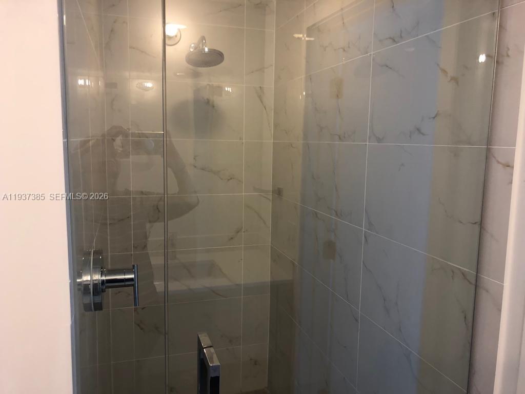 16385 BISCAYNE BLVD #1005, North Miami Beach FL 33160
