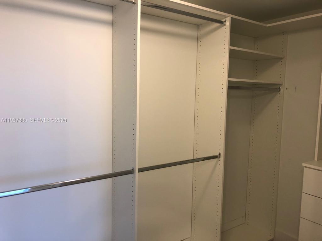 16385 BISCAYNE BLVD #1005, North Miami Beach FL 33160