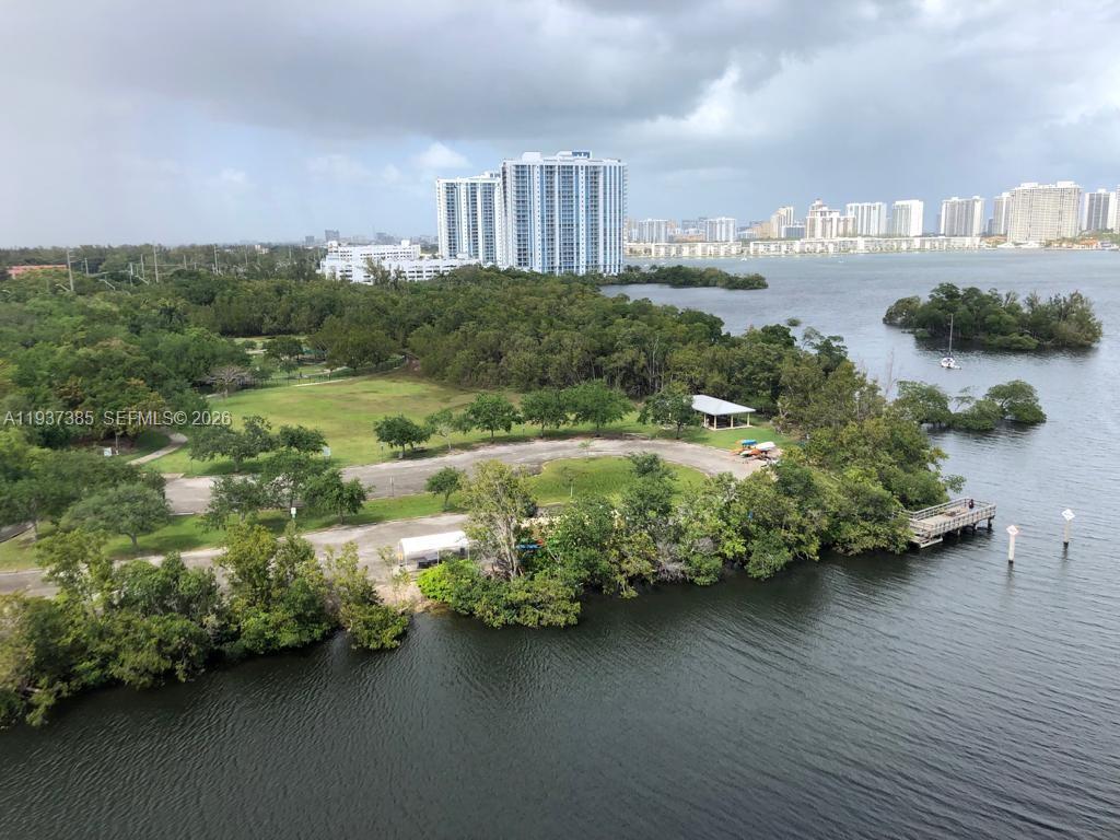 16385 BISCAYNE BLVD #1005, North Miami Beach FL 33160