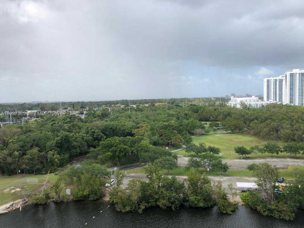 16385 BISCAYNE BLVD #1005, North Miami Beach FL 33160