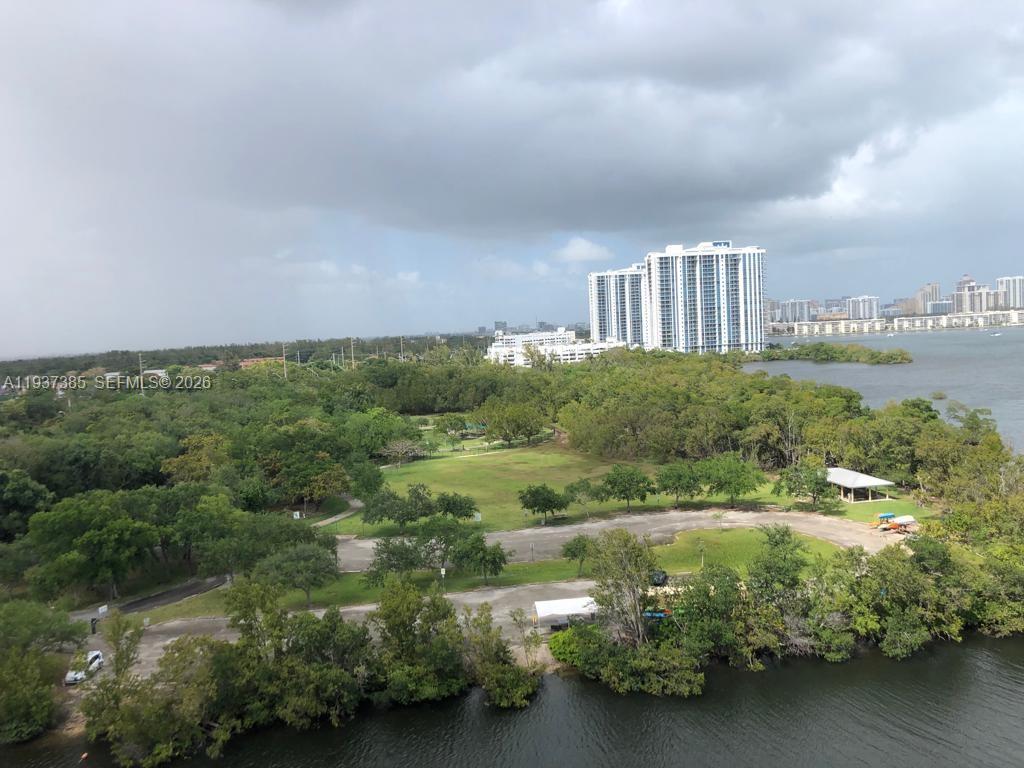 16385 BISCAYNE BLVD #1005, North Miami Beach FL 33160