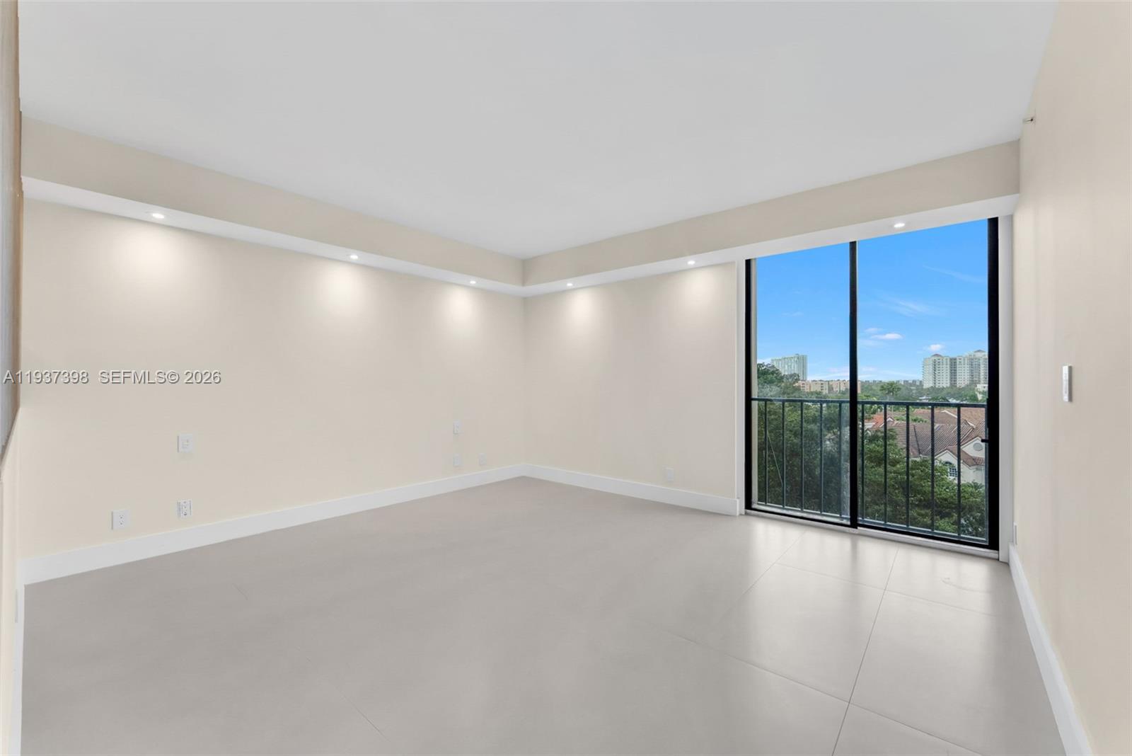 19355 Turnberry Way #4K, Aventura FL 33180
