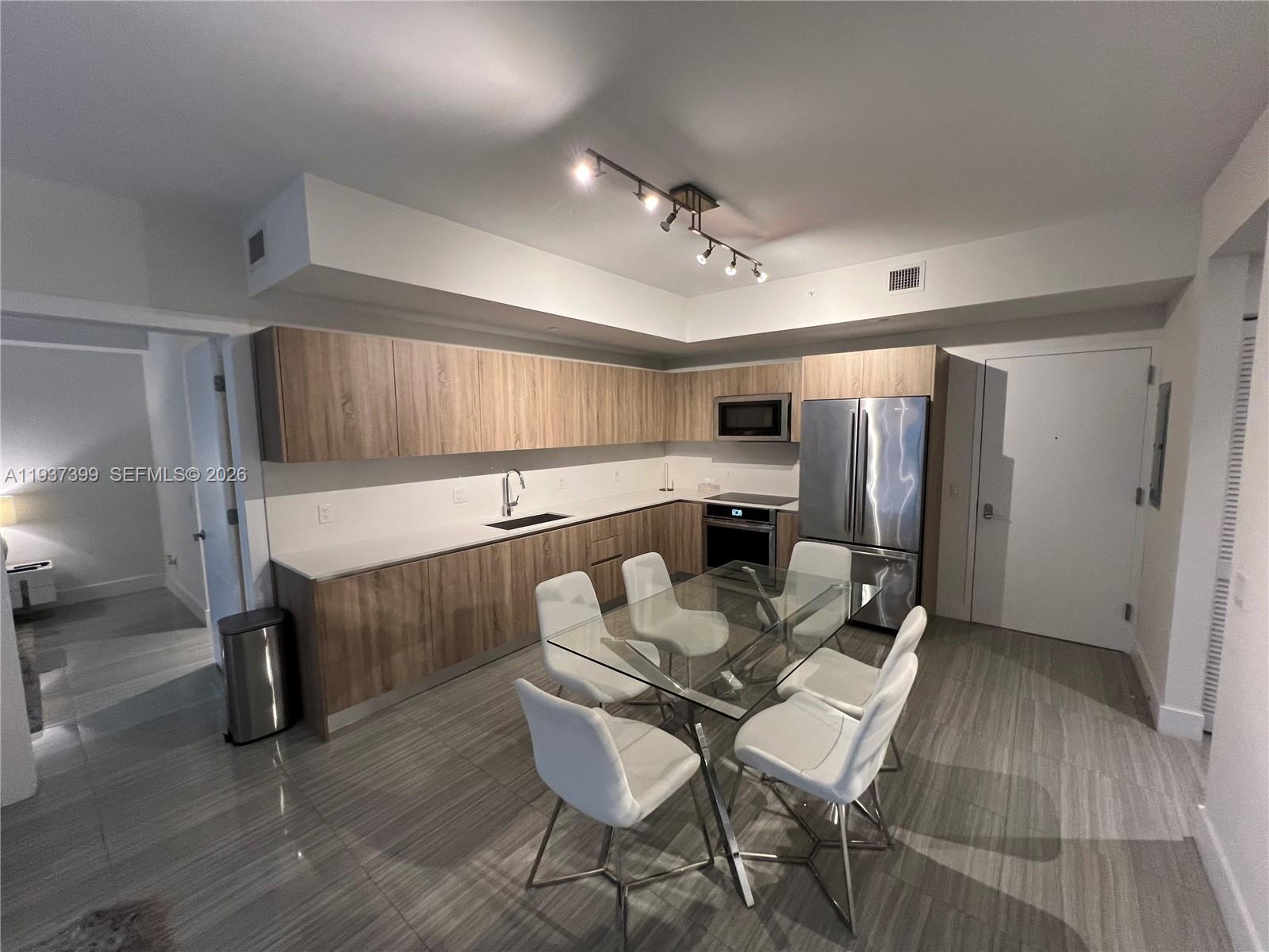 2960 NE 207th St #709, Aventura FL 33180