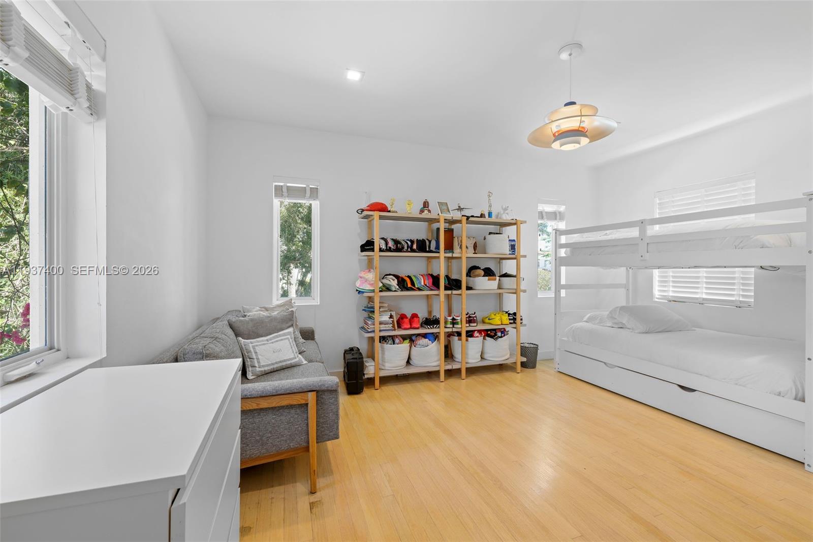 4490 Royal Palm Ave, Miami Beach FL 33140