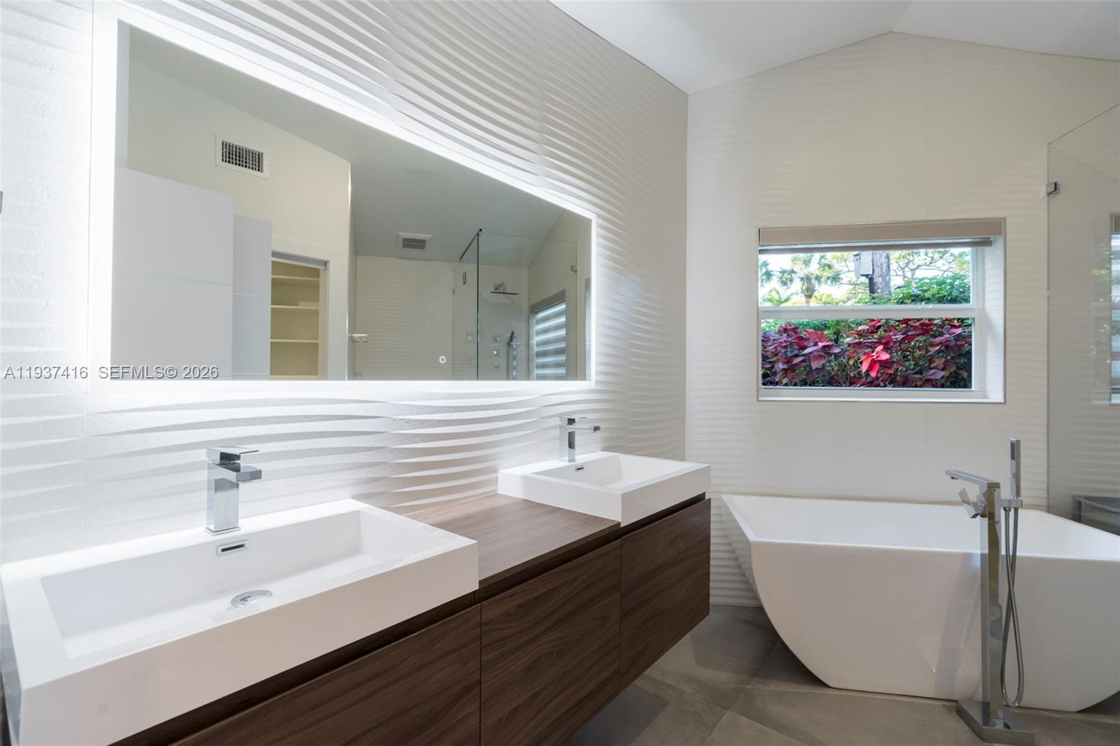 3950 Shearwater Dr, Jupiter FL 33477