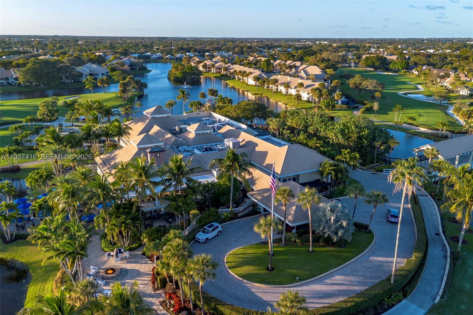 3950 Shearwater Dr, Jupiter FL 33477