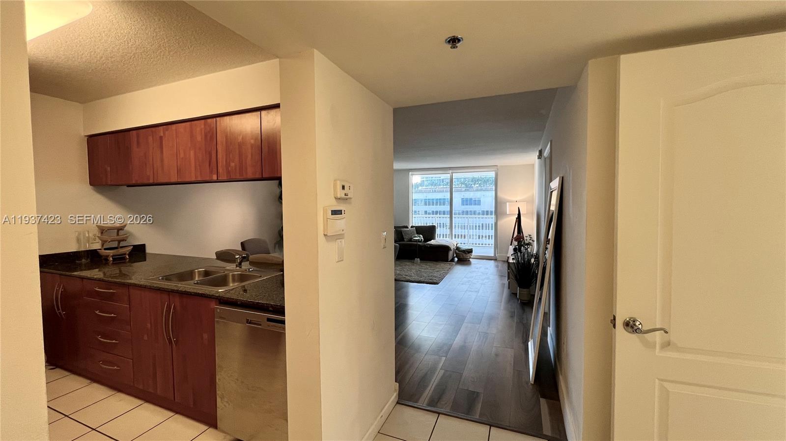 1200 Brickell Bay Dr #2018, Miami FL 33131