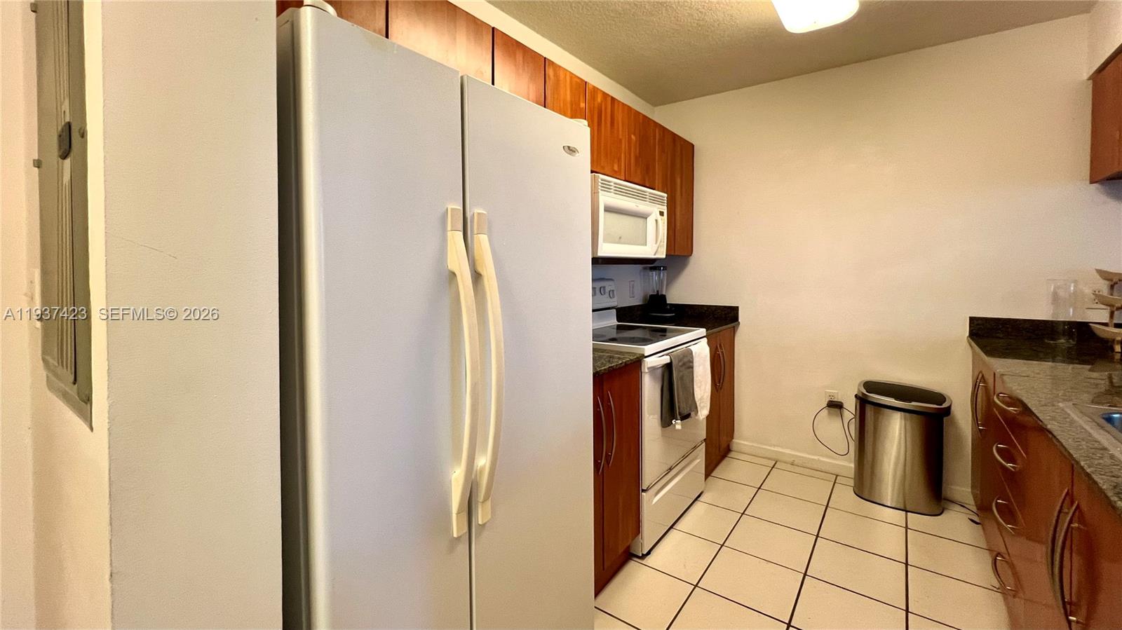 1200 Brickell Bay Dr #2018, Miami FL 33131