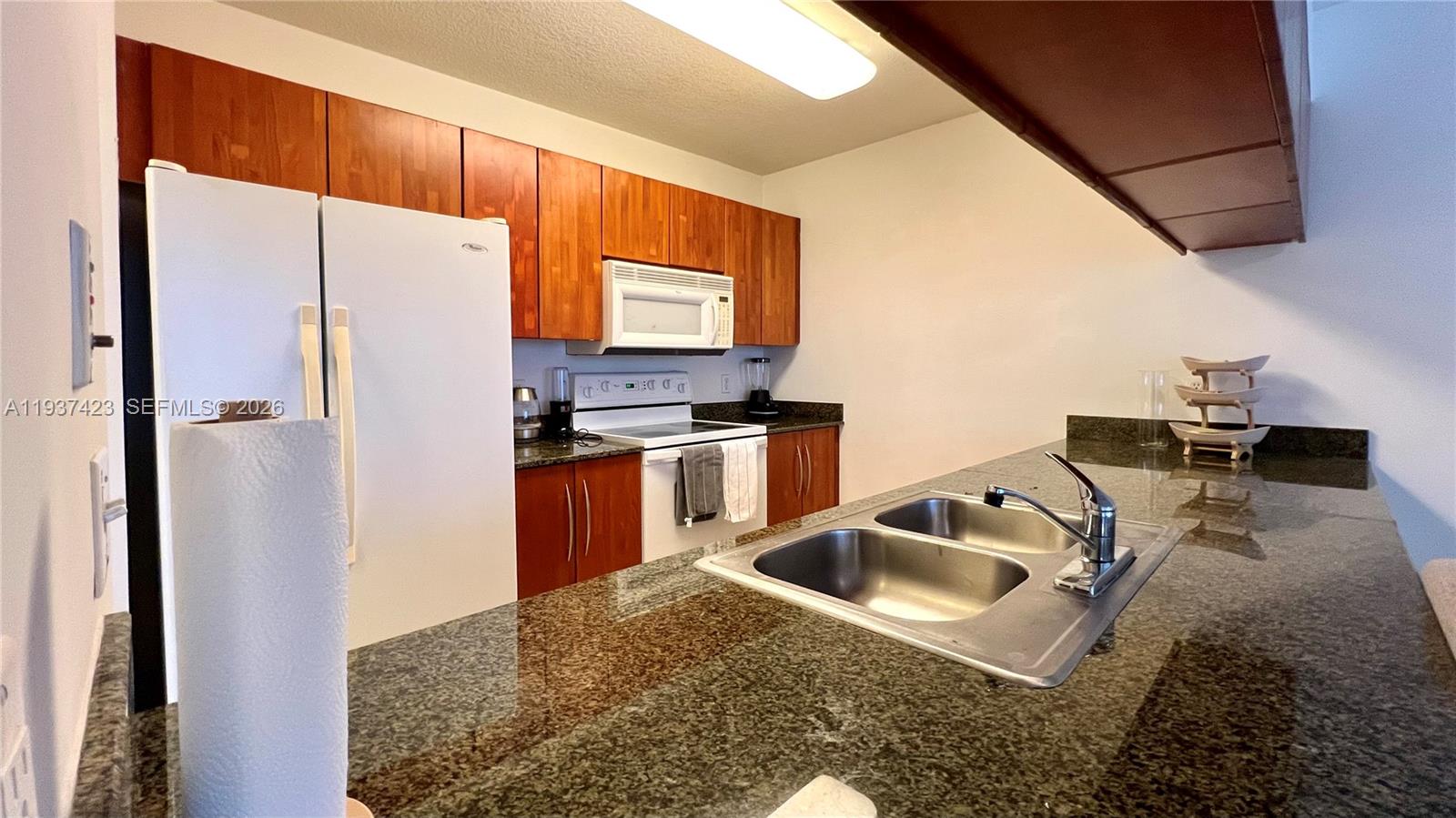 1200 Brickell Bay Dr #2018, Miami FL 33131
