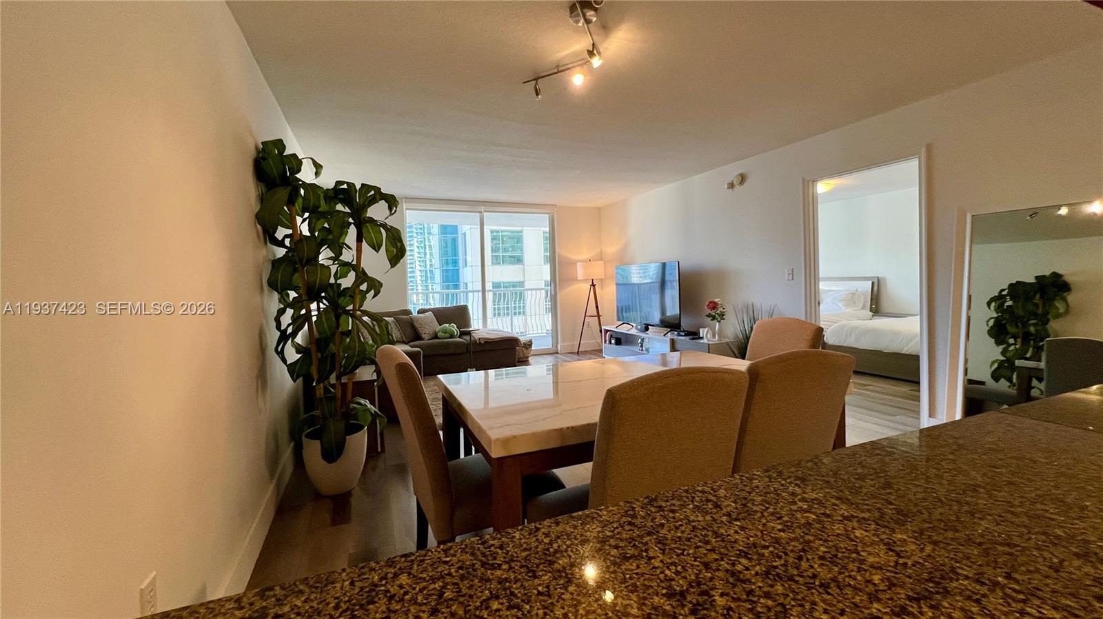 1200 Brickell Bay Dr #2018, Miami FL 33131