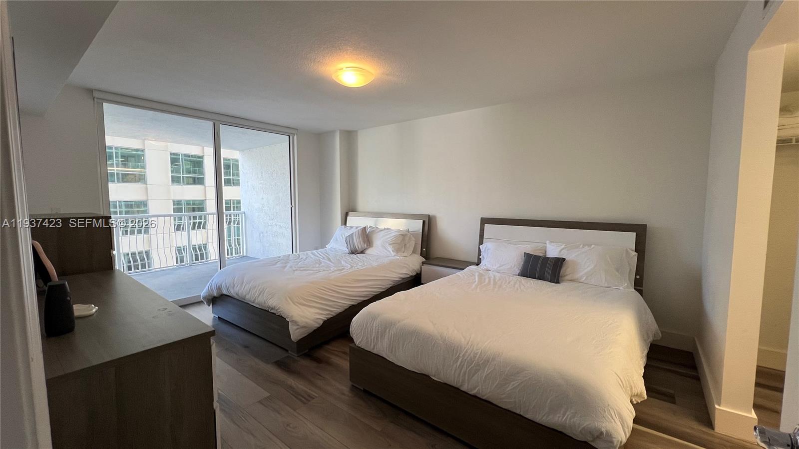 1200 Brickell Bay Dr #2018, Miami FL 33131