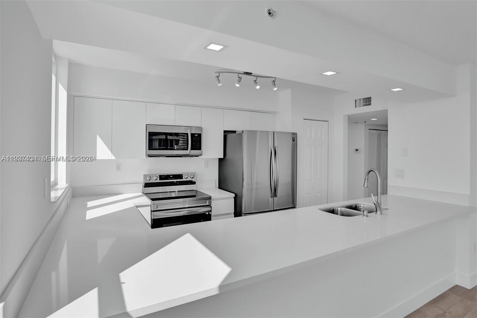 650 West Ave #2001, Miami Beach FL 33139