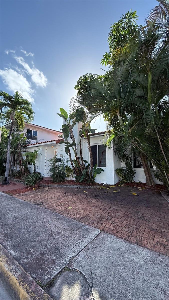 630 79th St #630, Miami Beach FL 33141