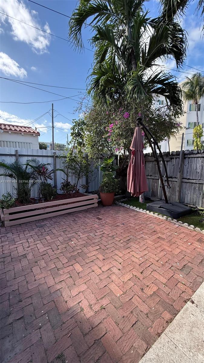 630 79th St #630, Miami Beach FL 33141