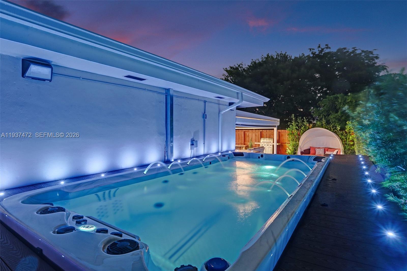 8843 Hawthorne Ave, Surfside FL 33154