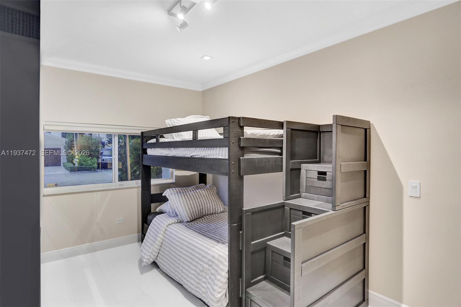 8843 Hawthorne Ave, Surfside FL 33154