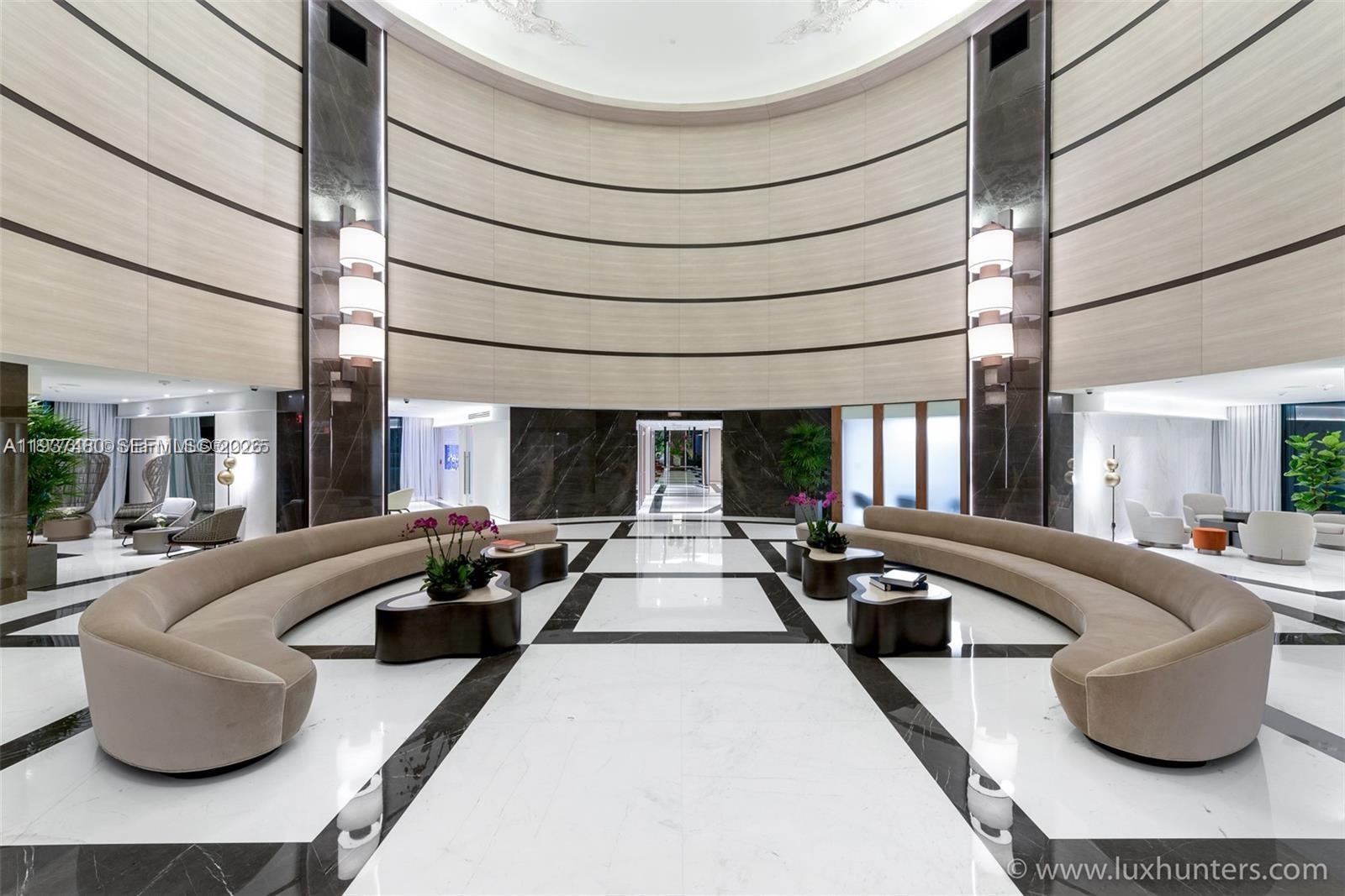 300 S Pointe Dr #1404, Miami Beach FL 33139