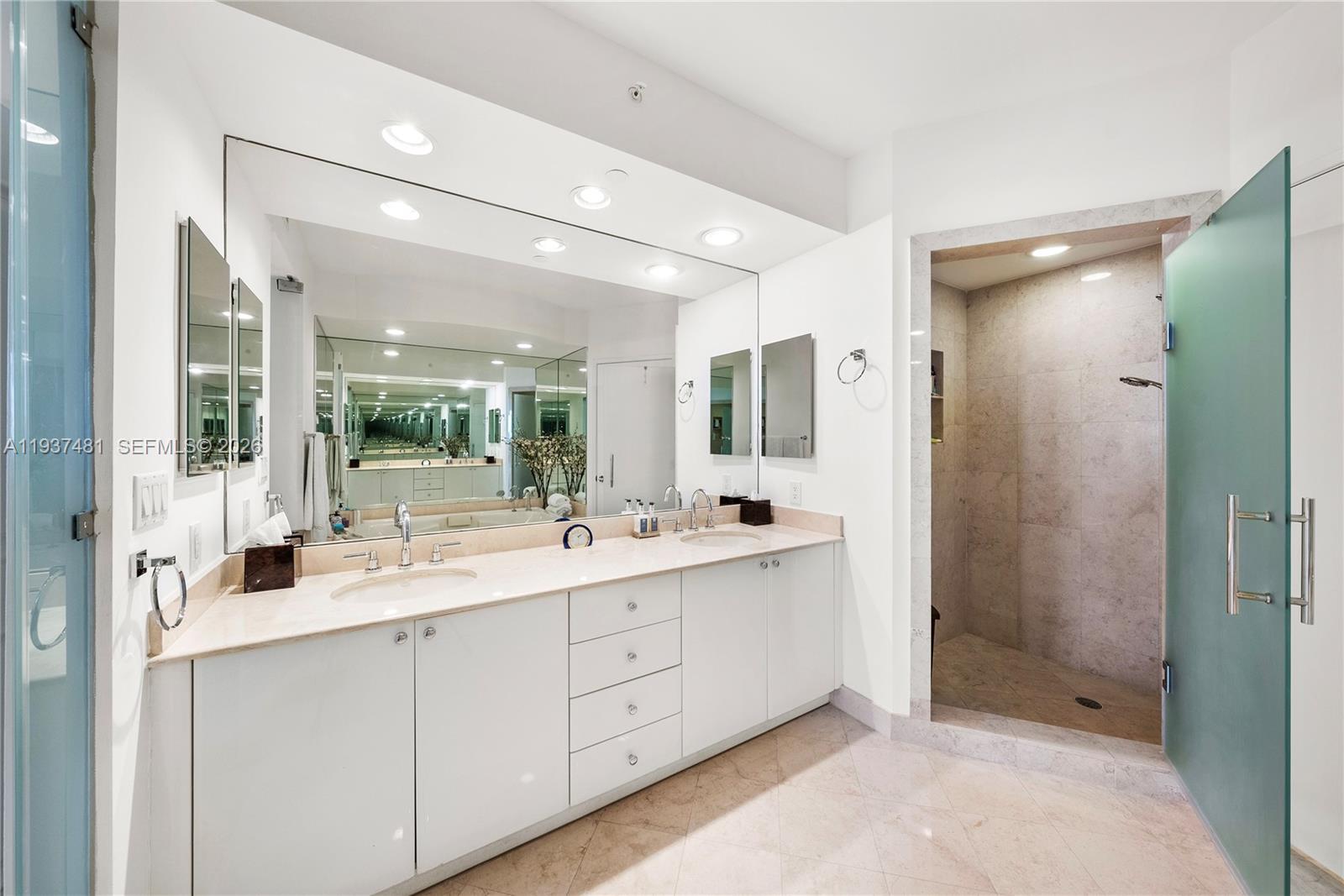 781 Crandon Blvd #804, Key Biscayne FL 33149
