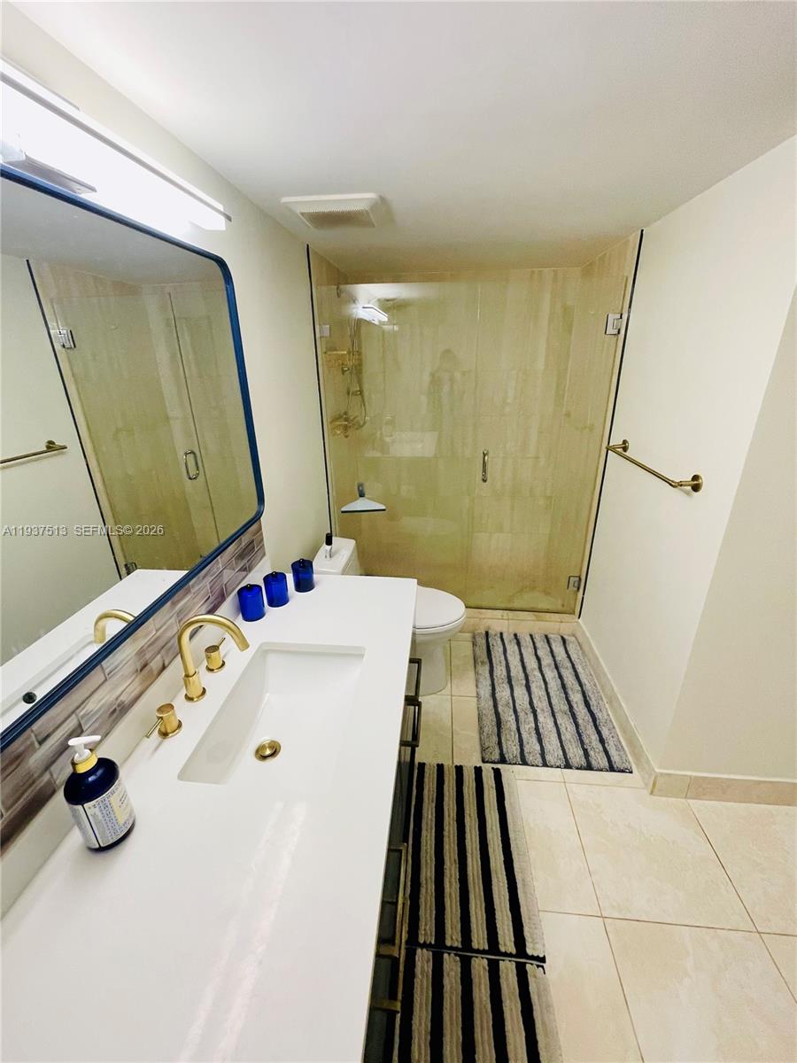 3600 Mystic Pointe Dr #1710, Aventura FL 33180