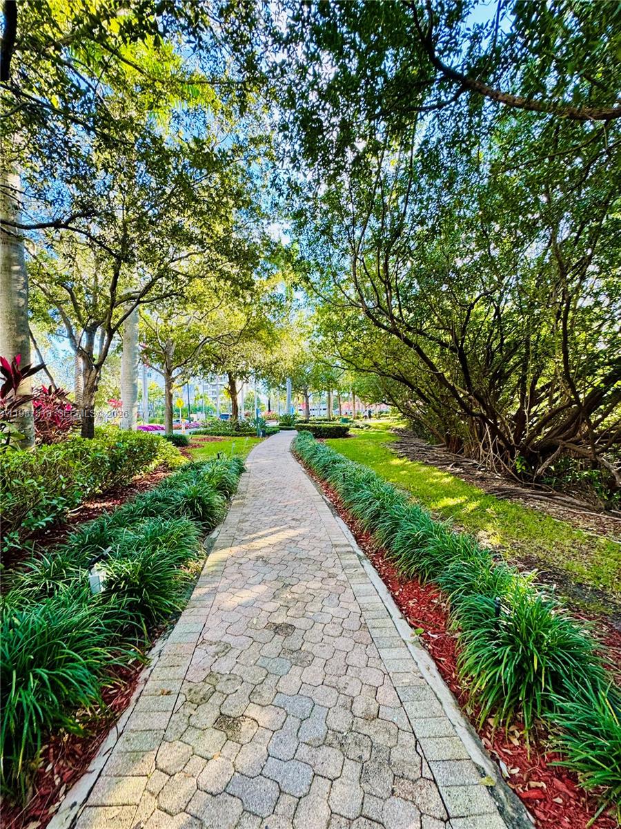 3600 Mystic Pointe Dr #1710, Aventura FL 33180