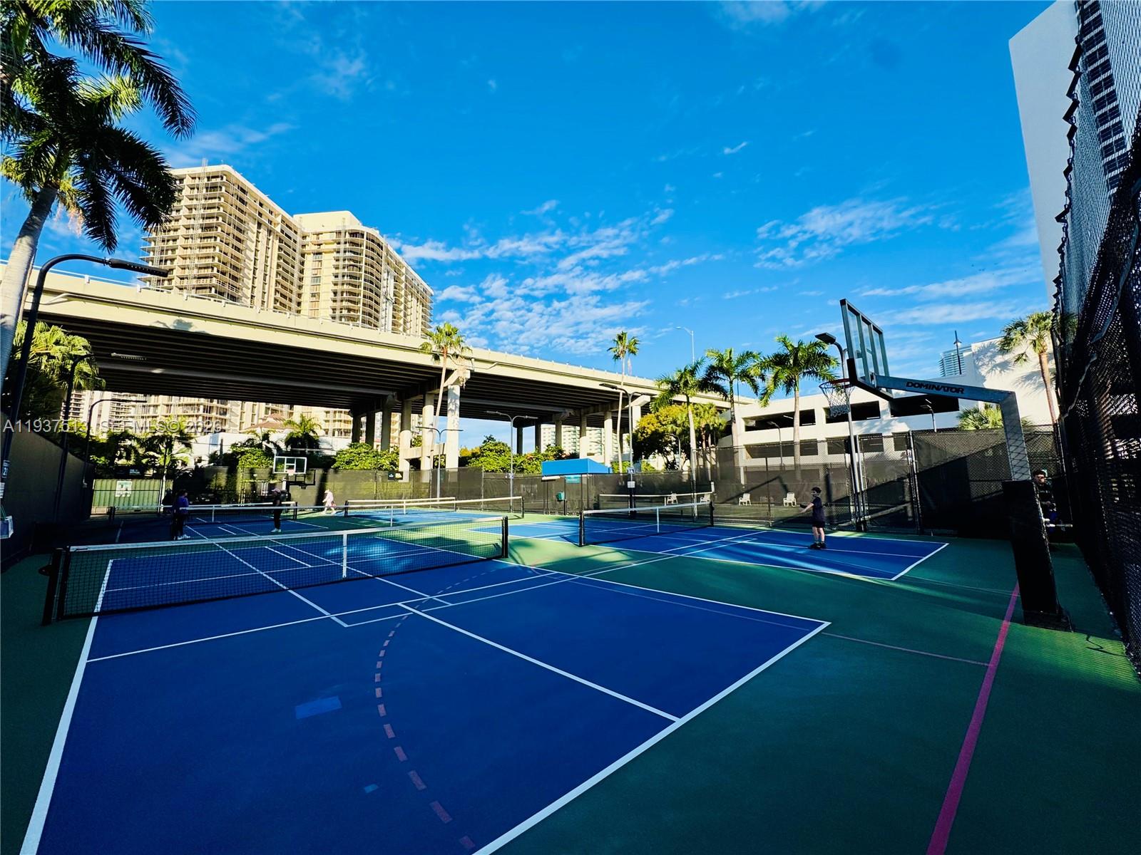 3600 Mystic Pointe Dr #1710, Aventura FL 33180