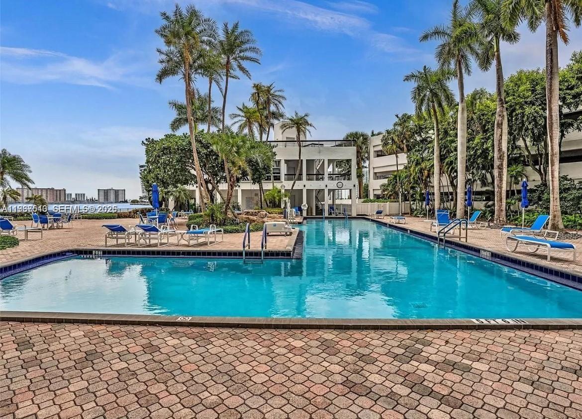 3600 Mystic Pointe Dr #1710, Aventura FL 33180