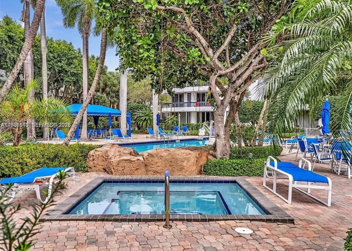 3600 Mystic Pointe Dr #1710, Aventura FL 33180