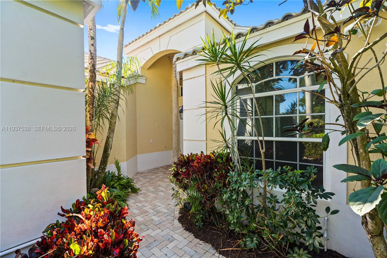16053 Villa Vizcaya Pl, Delray Beach FL 33446