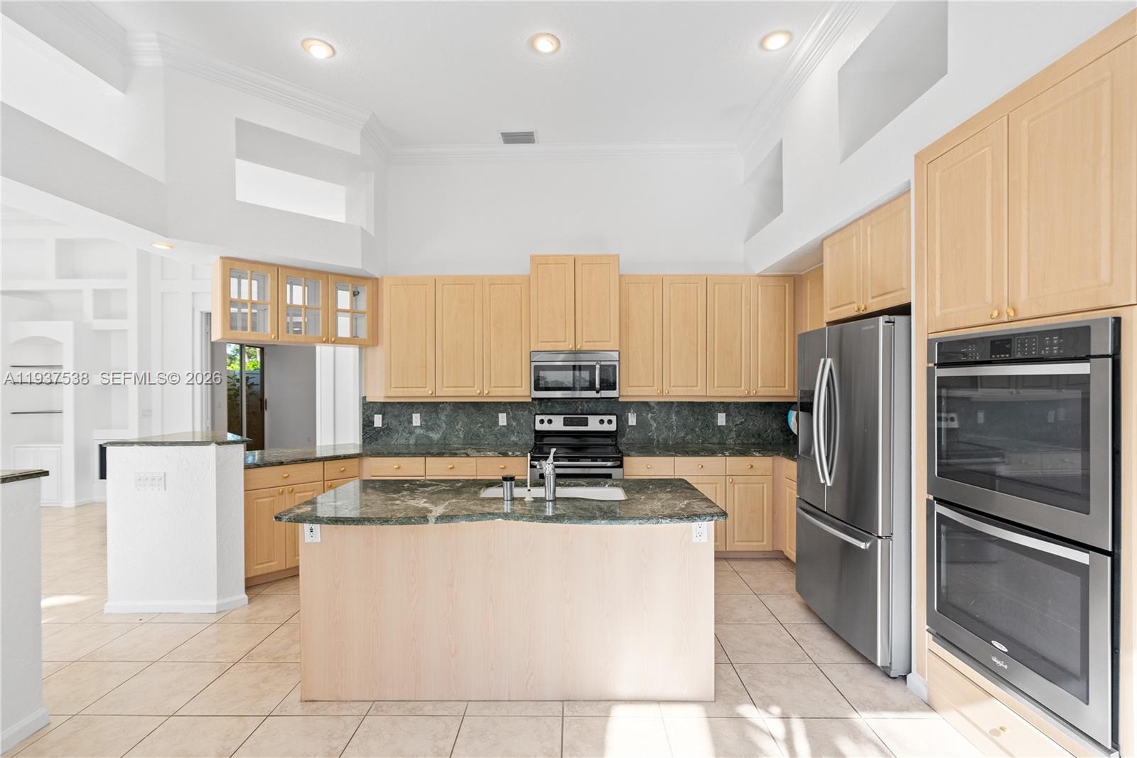 16053 Villa Vizcaya Pl, Delray Beach FL 33446