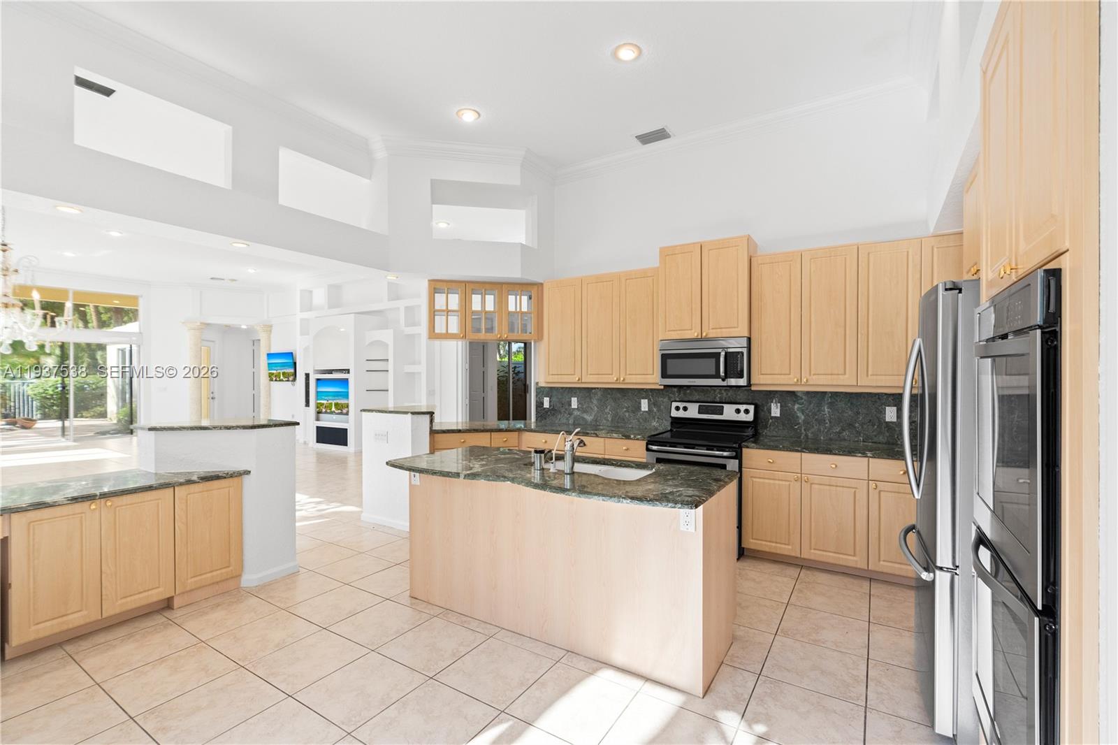 16053 Villa Vizcaya Pl, Delray Beach FL 33446