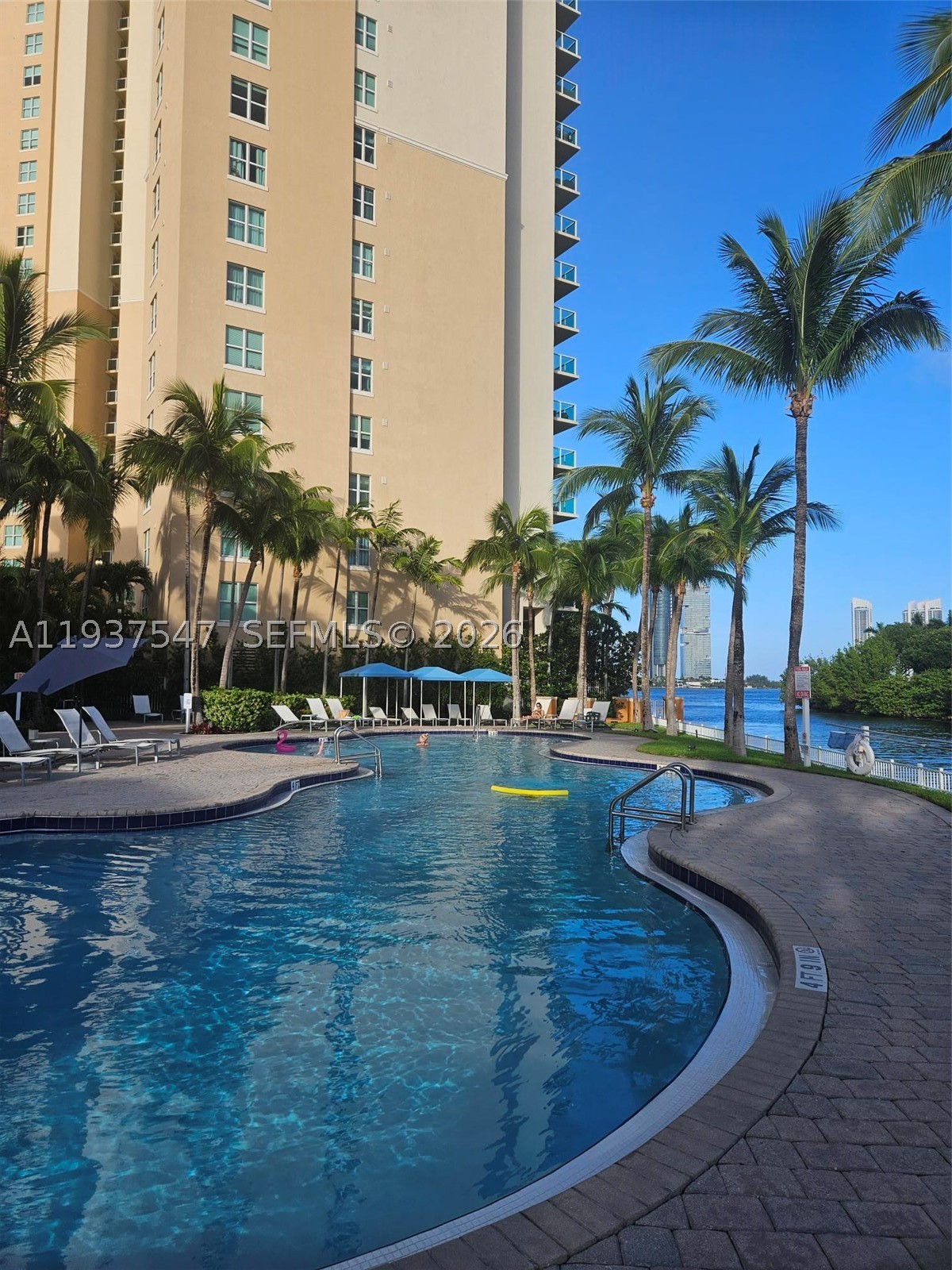 3330 NE 190th St #MPH15, Aventura FL 33180