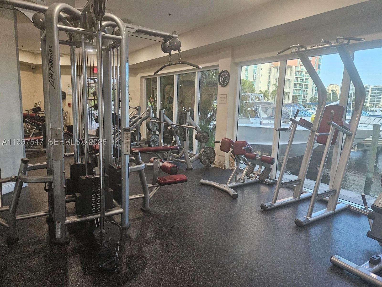 3330 NE 190th St #MPH15, Aventura FL 33180