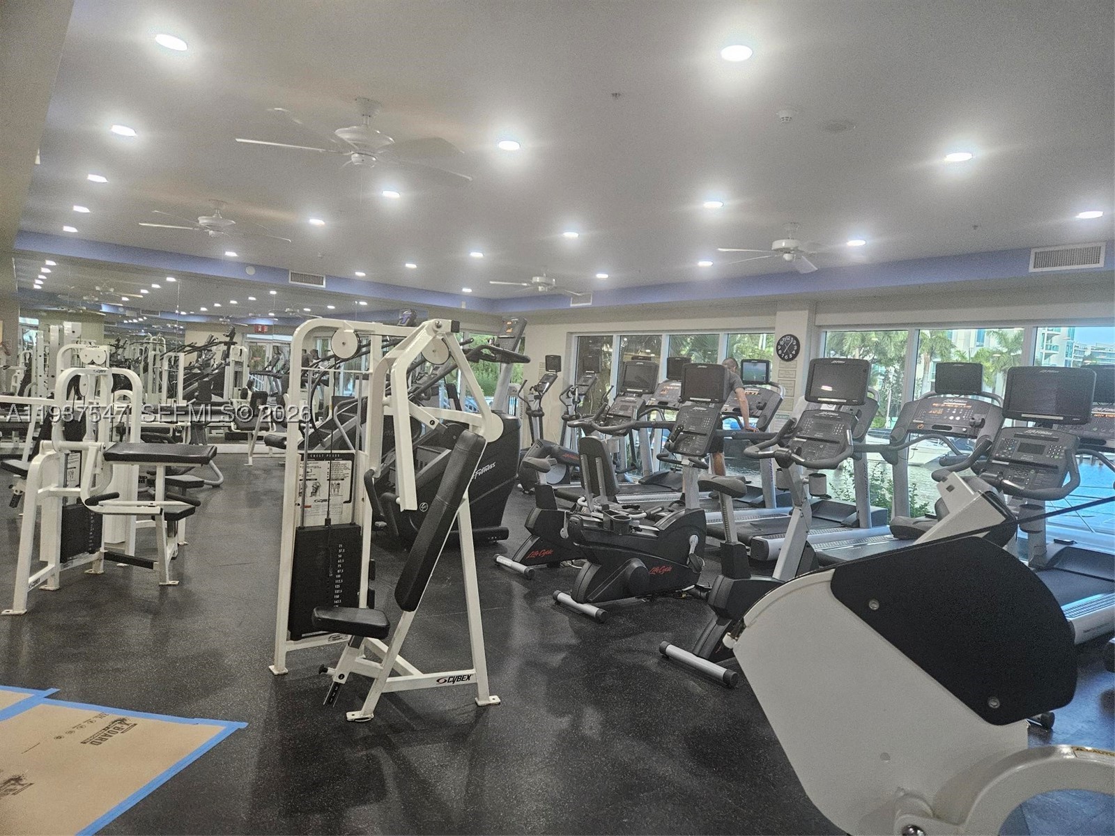 3330 NE 190th St #MPH15, Aventura FL 33180