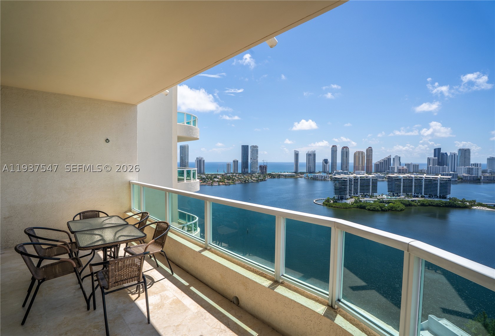 3330 NE 190th St #MPH15, Aventura FL 33180