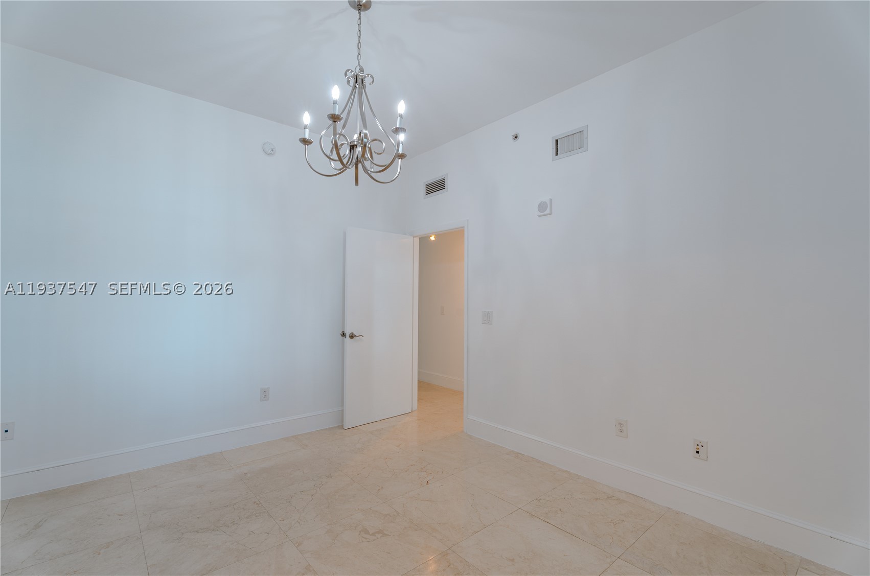3330 NE 190th St #MPH15, Aventura FL 33180