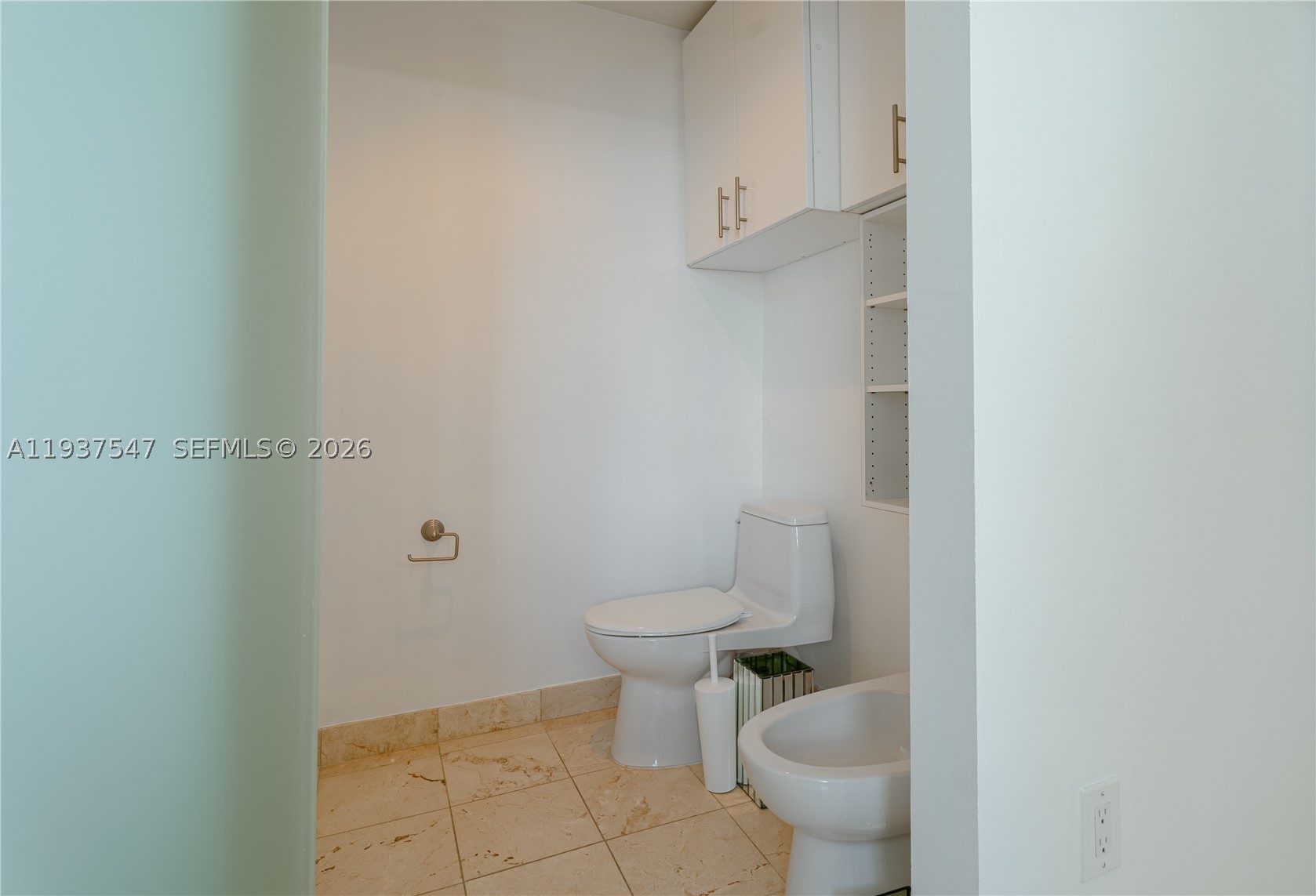 3330 NE 190th St #MPH15, Aventura FL 33180