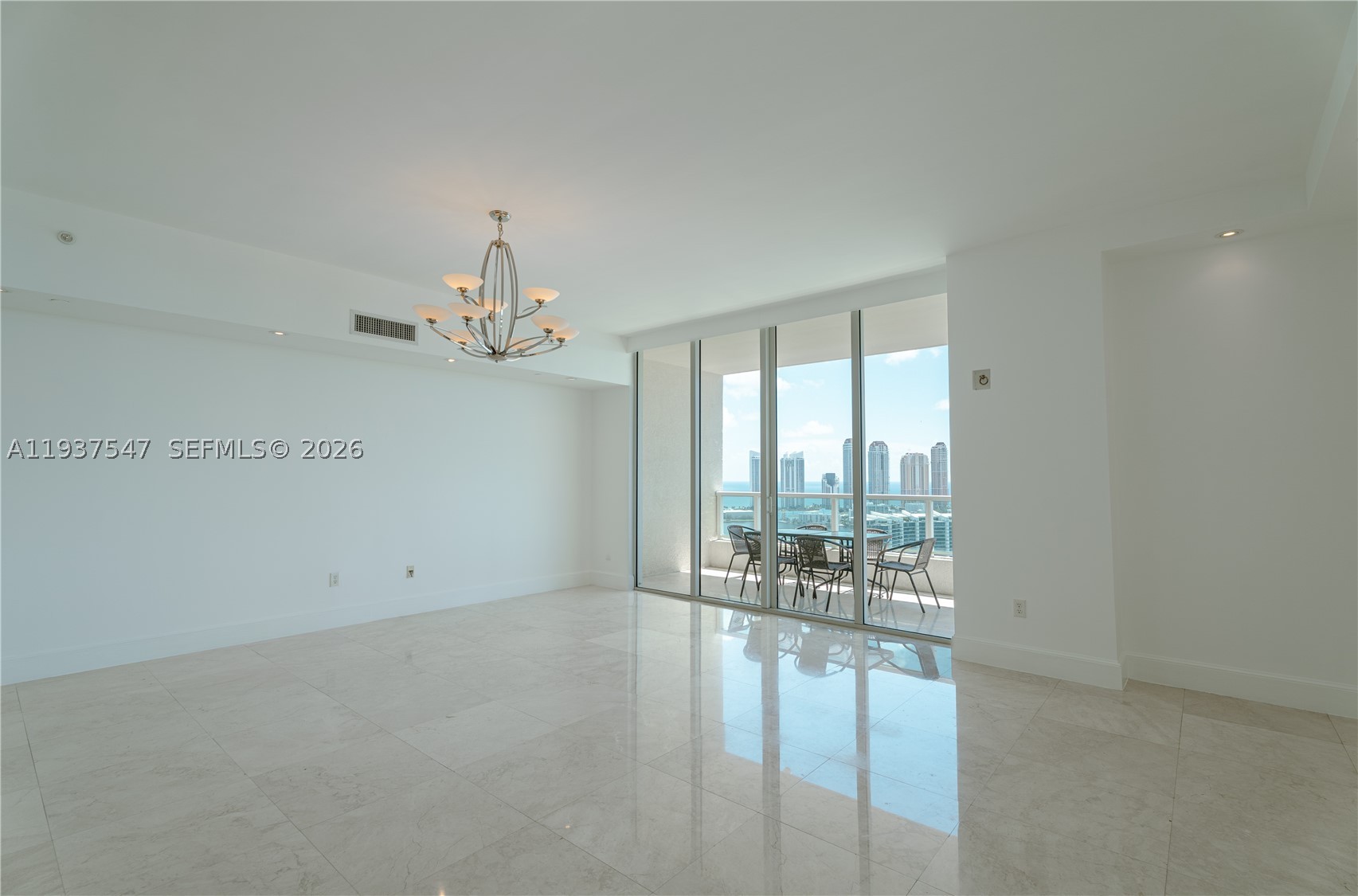 3330 NE 190th St #MPH15, Aventura FL 33180