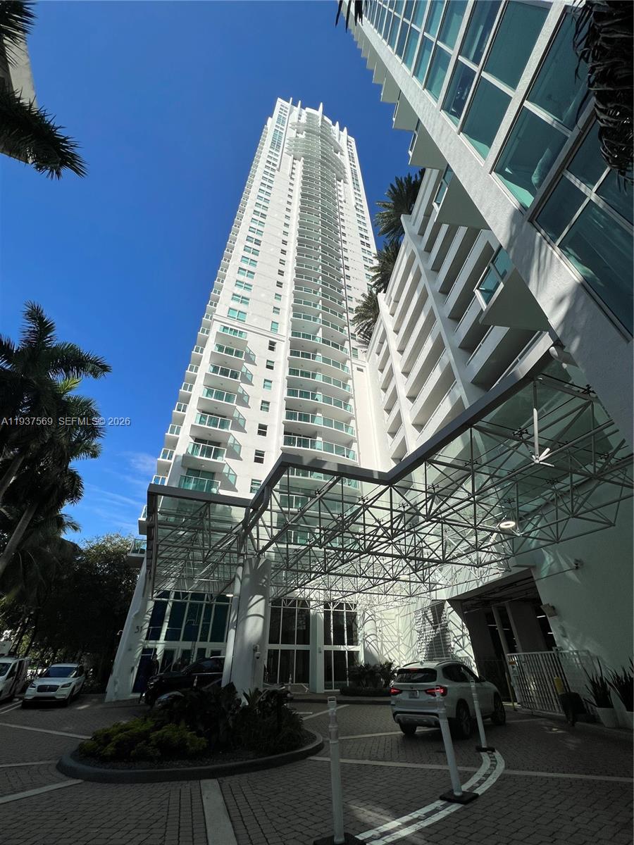 31 SE 5th St #3308, Miami FL 33131
