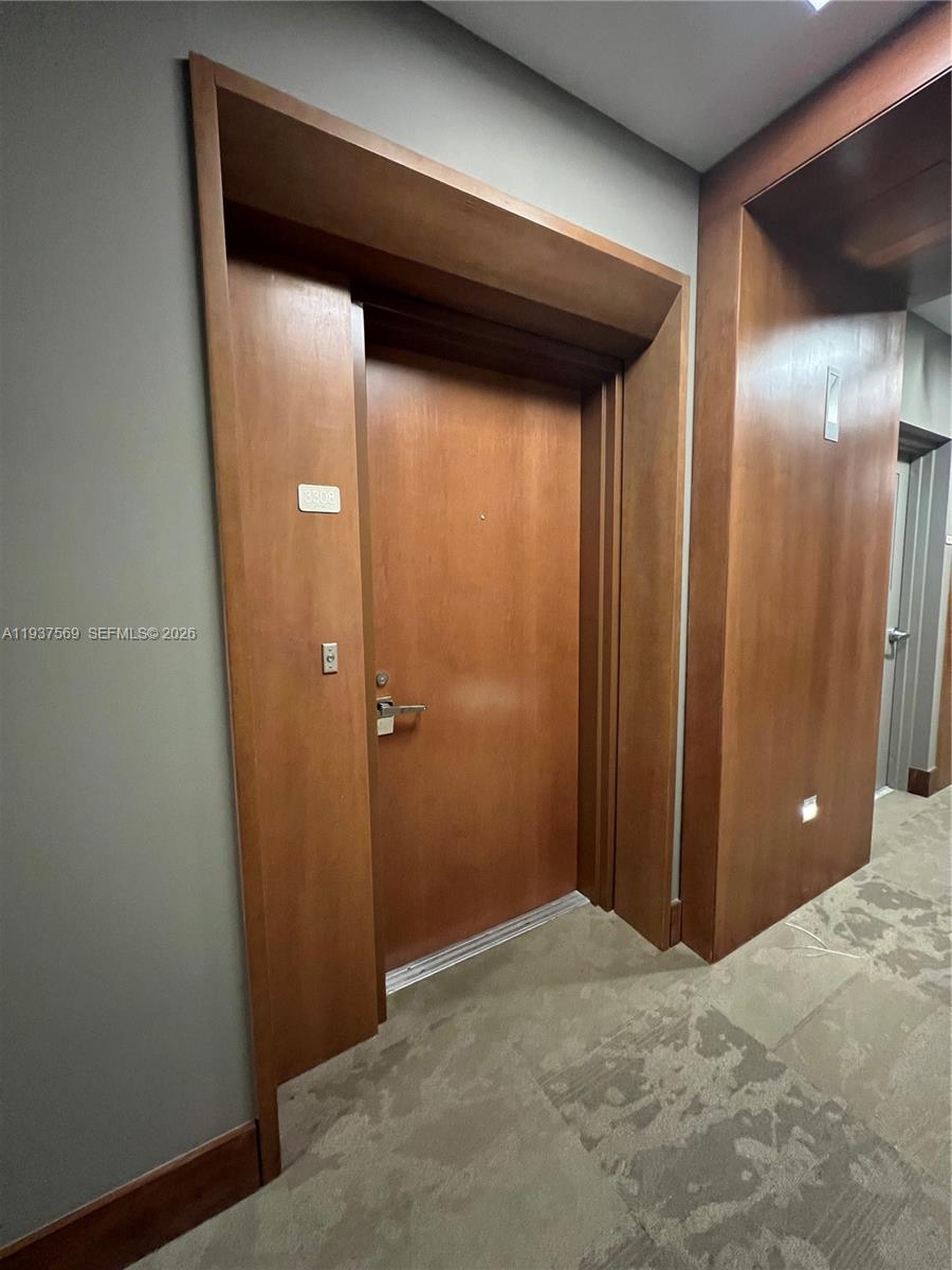 31 SE 5th St #3308, Miami FL 33131