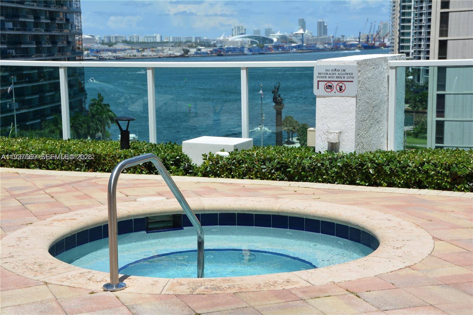 31 SE 5th St #3308, Miami FL 33131