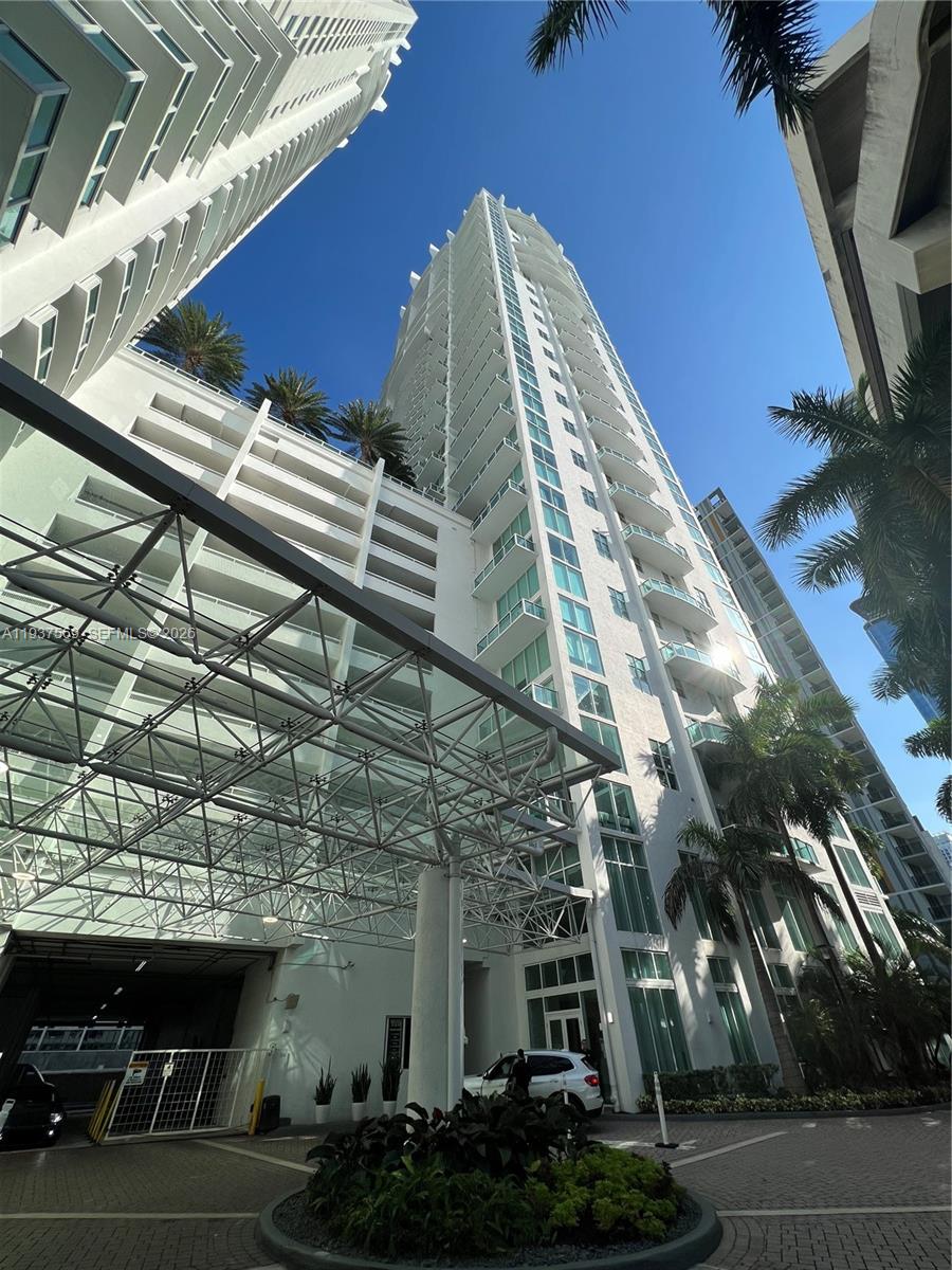 31 SE 5th St #3308, Miami FL 33131