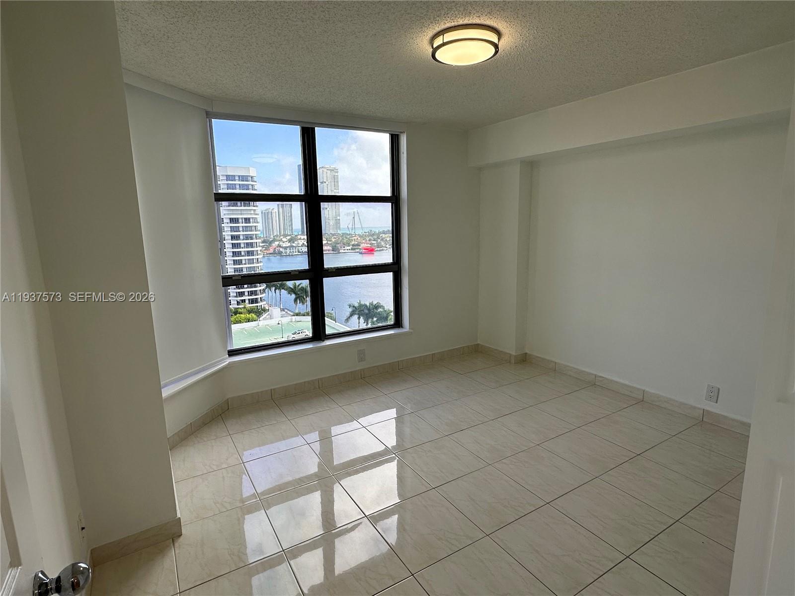 3530 MYSTIC POINTE DR #1213, Aventura FL 33180