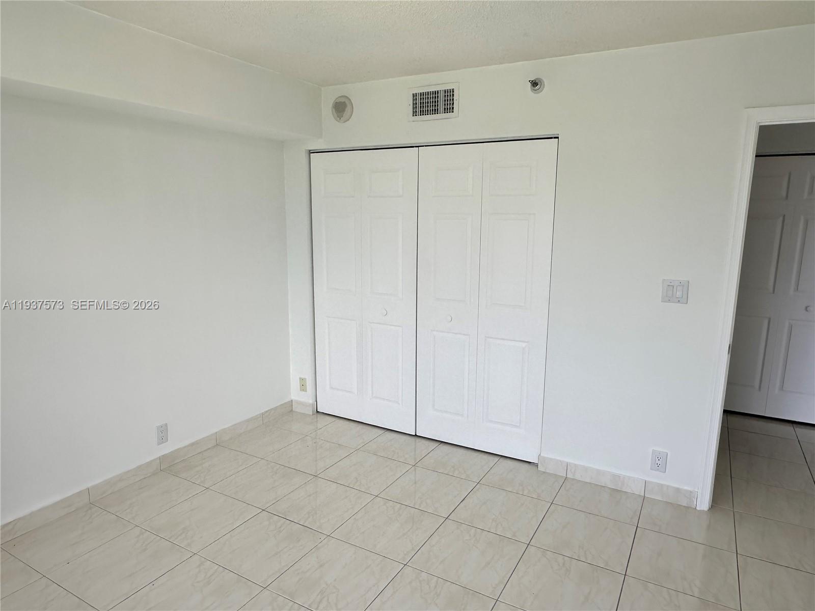 3530 MYSTIC POINTE DR #1213, Aventura FL 33180