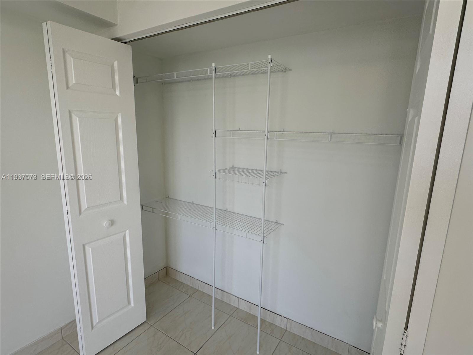 3530 MYSTIC POINTE DR #1213, Aventura FL 33180
