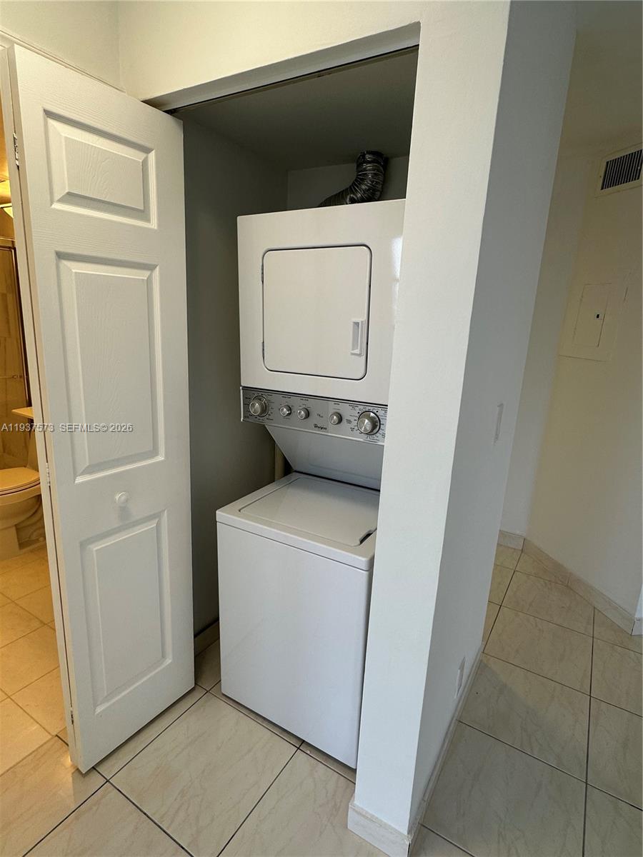 3530 MYSTIC POINTE DR #1213, Aventura FL 33180