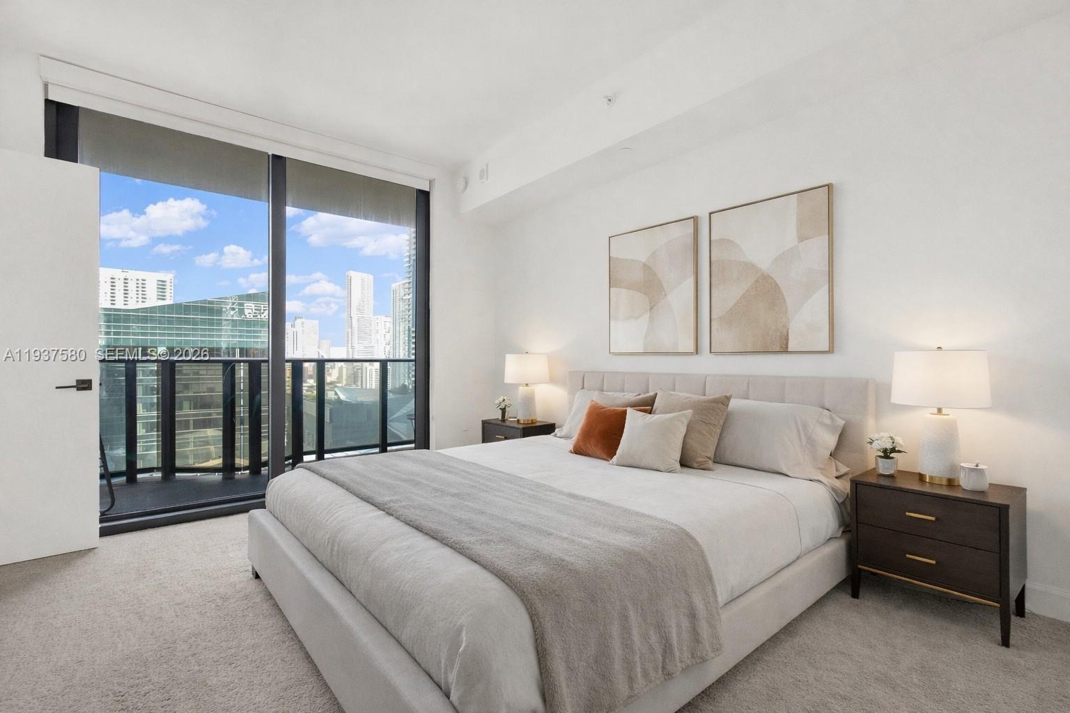 45 SW 9th St #1609, Miami FL 33130