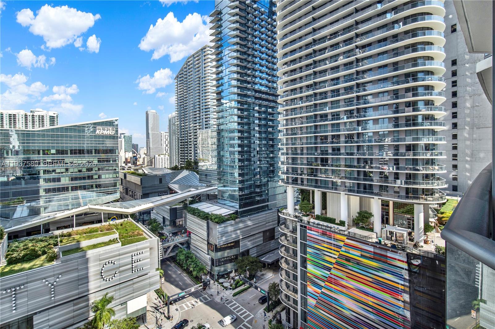 45 SW 9th St #1609, Miami FL 33130