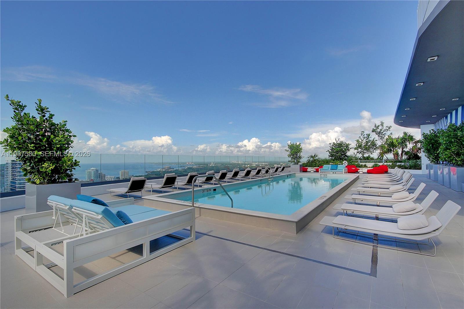 45 SW 9th St #1609, Miami FL 33130
