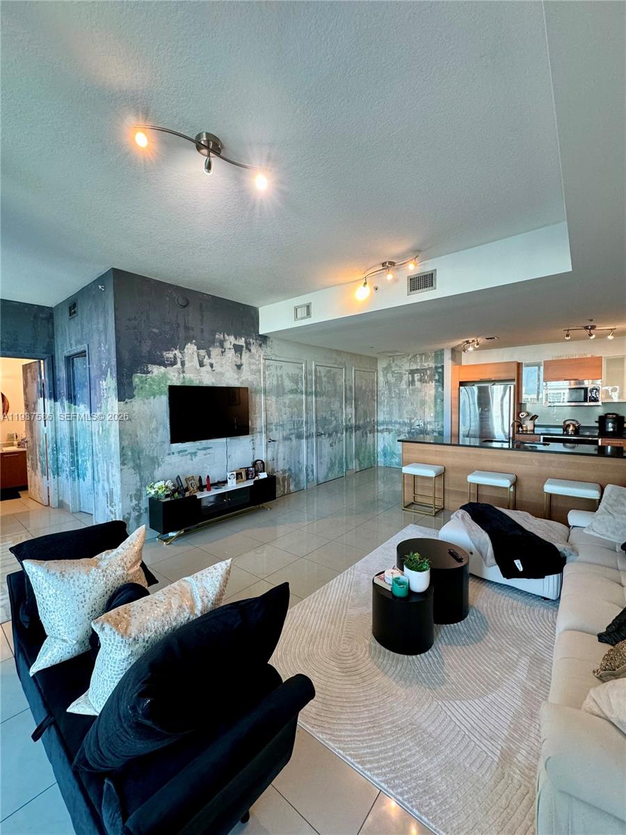 3301 NE 1st Ave #H1013, Miami FL 33137